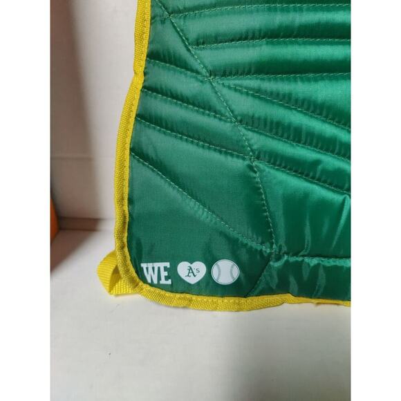 Oakland A's Bay Area Catchers Backpack CSN New - Picture 4 of 12